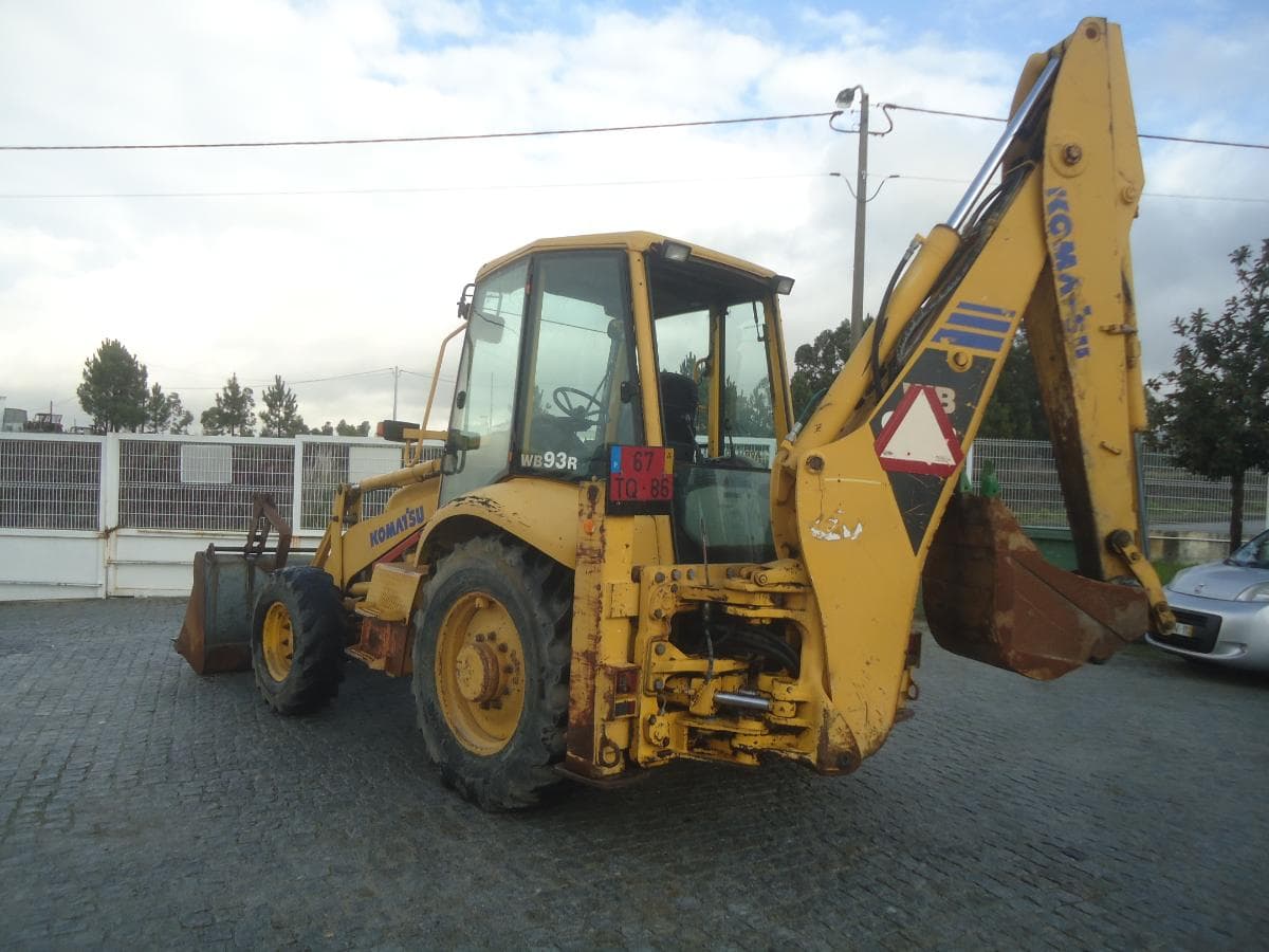 Retroescavadora Komatsu WB 93R-2 — imagem 6