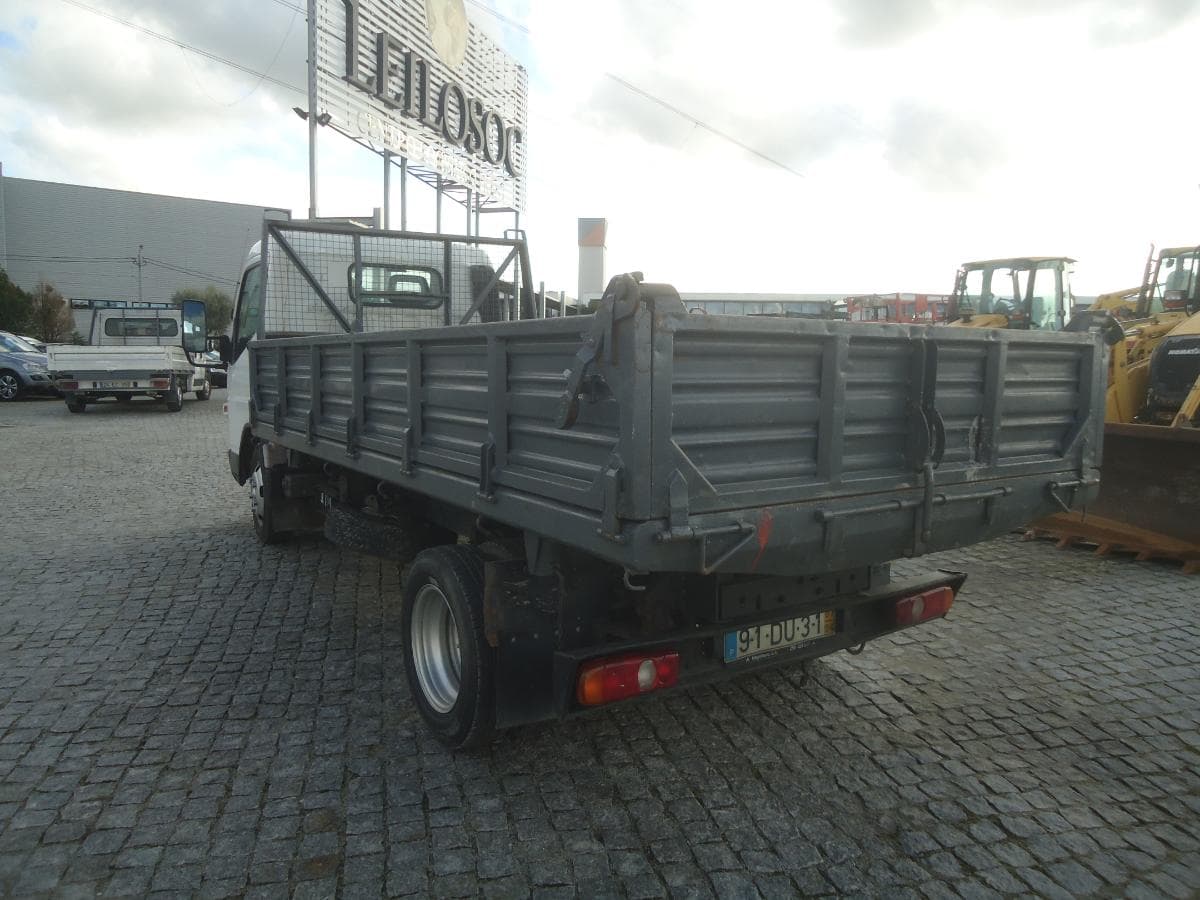 Mitsubishi Canter Tribasculante · Ano 2007 — imagen 6