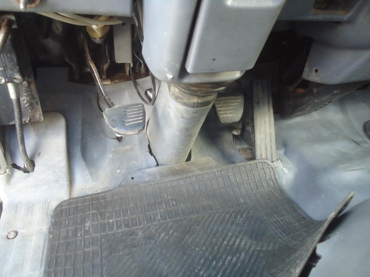 Mitsubishi Canter Tribasculante · Ano 2007 — imagen 8