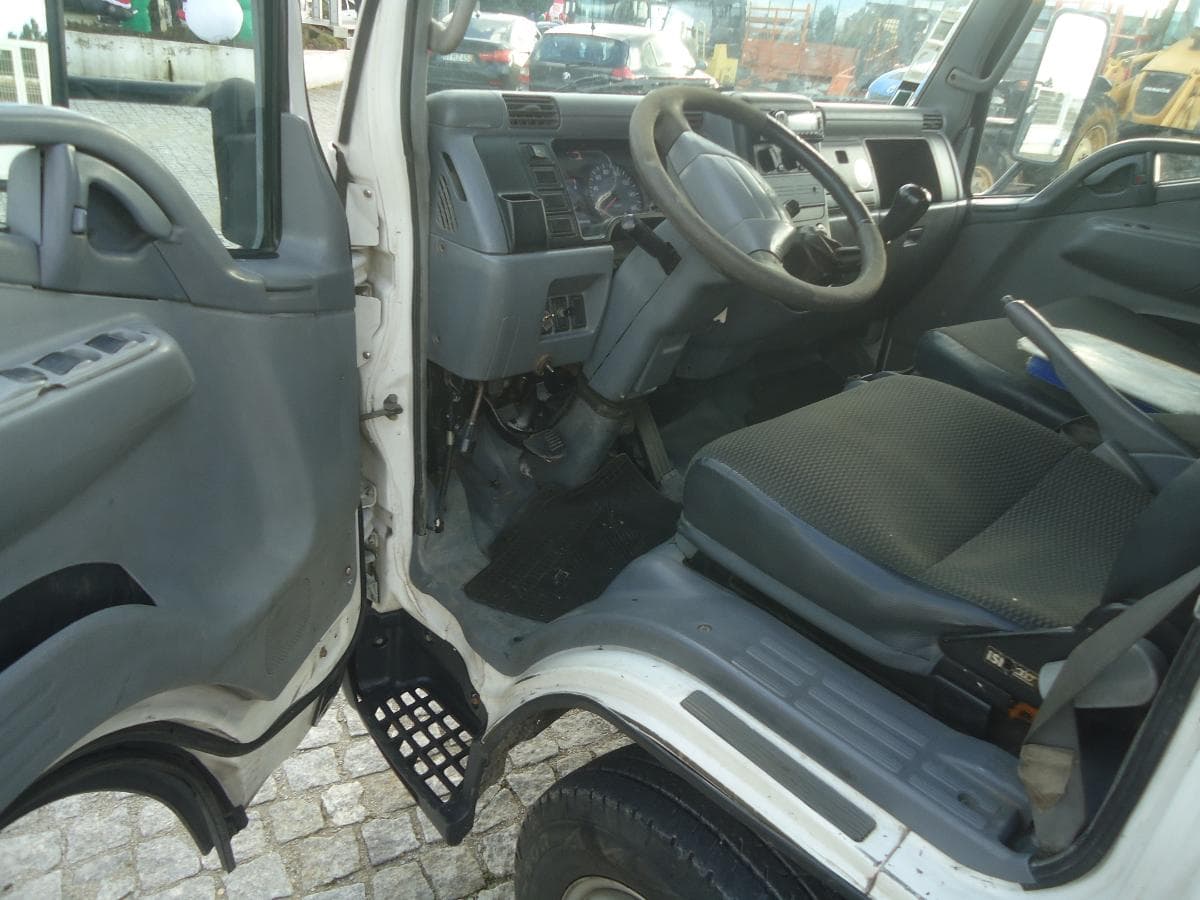 Mitsubishi Canter Tribasculante · Ano 2007 — imagen 7