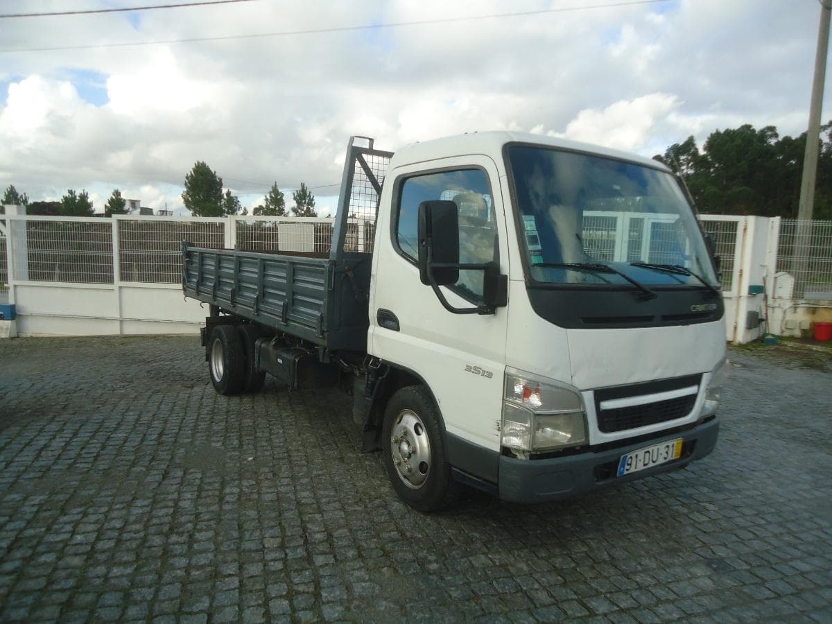 Mitsubishi Canter Tribasculante · Ano 2007 — imagen 3