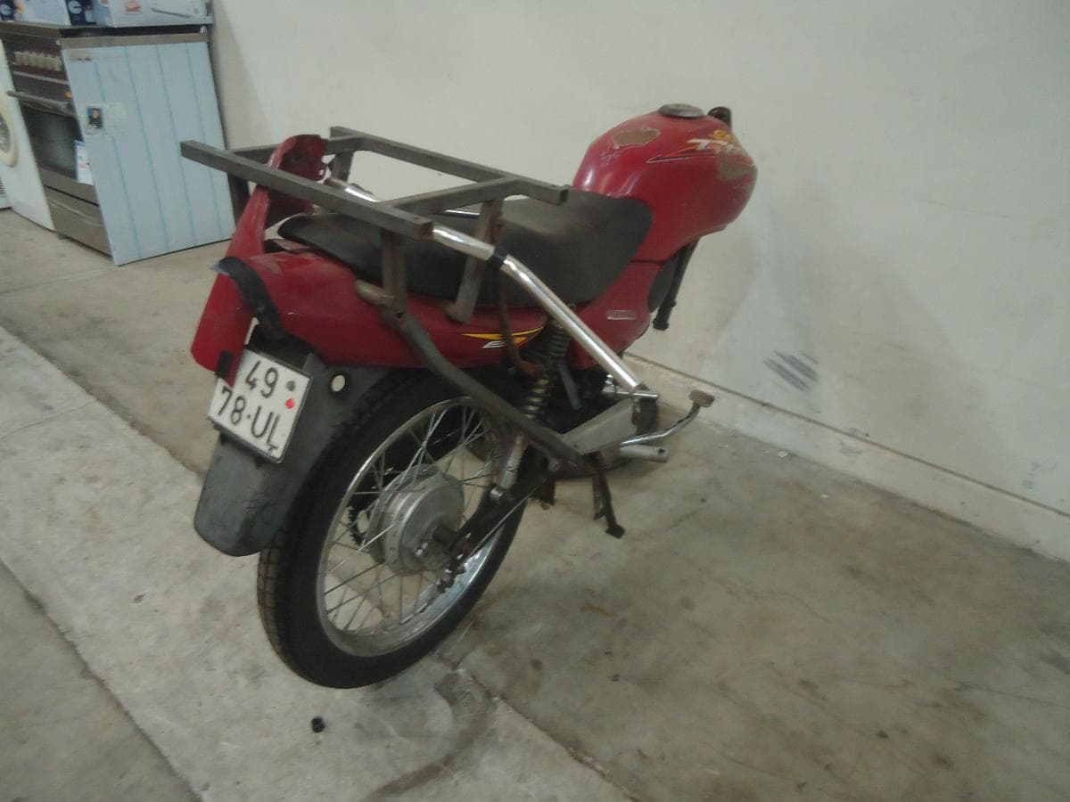 Motociclo Honda — image 4