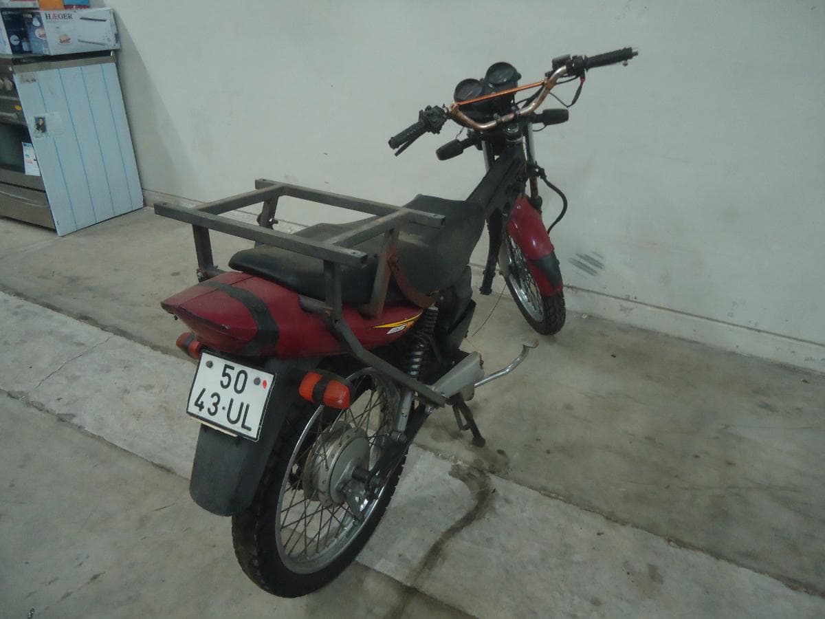 Motocicleta Honda — imagen 4