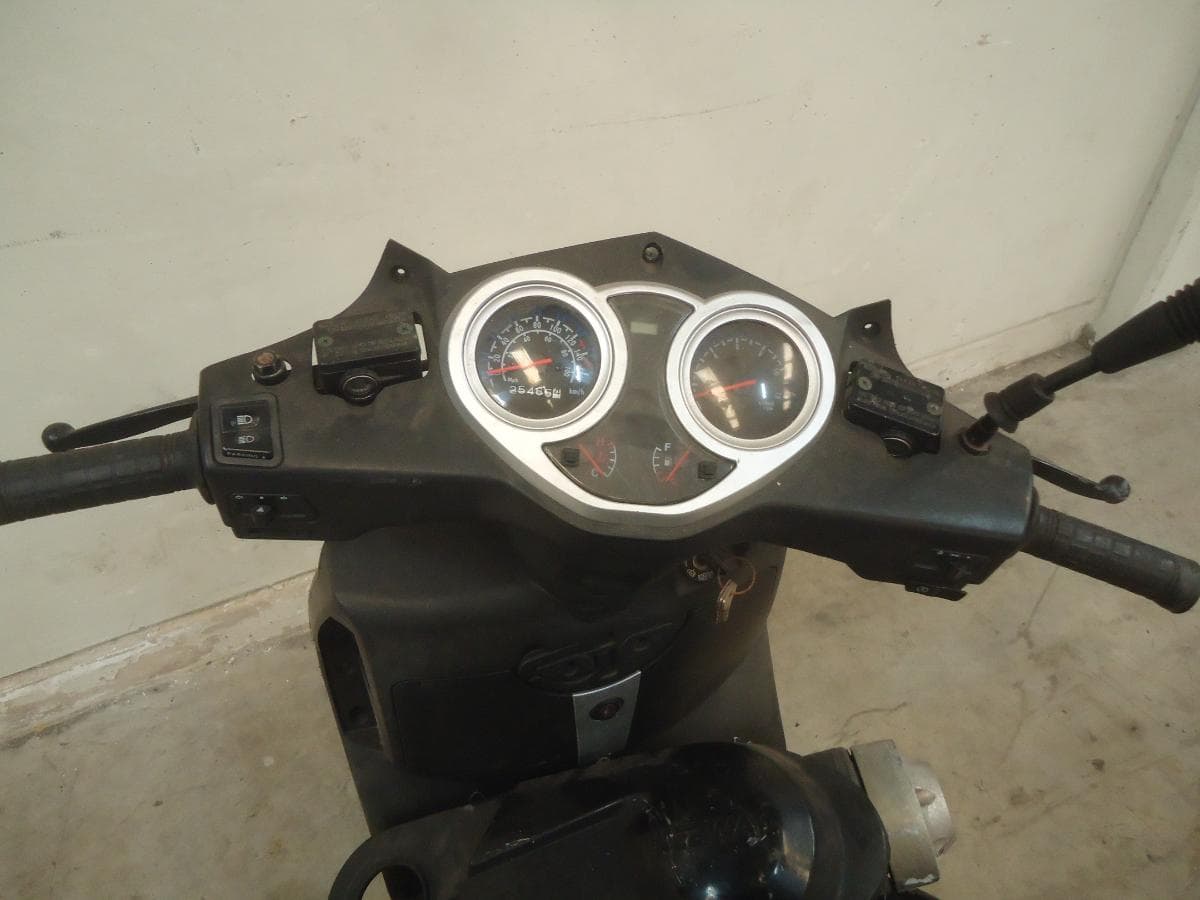 Motociclo Keeway 125 · Ano 2010 — imagen 7