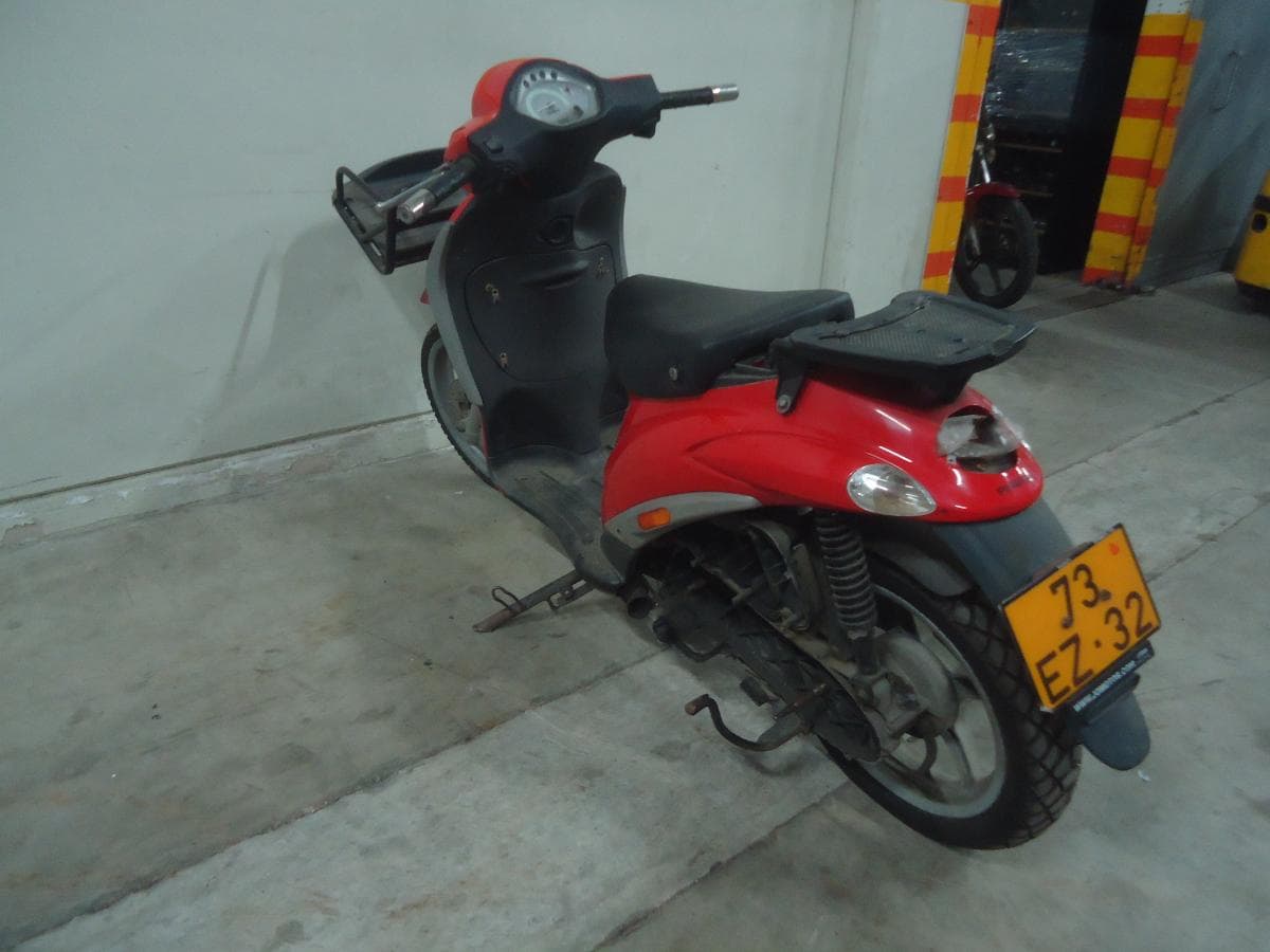 Motocicleta Piaggio — imagen 4