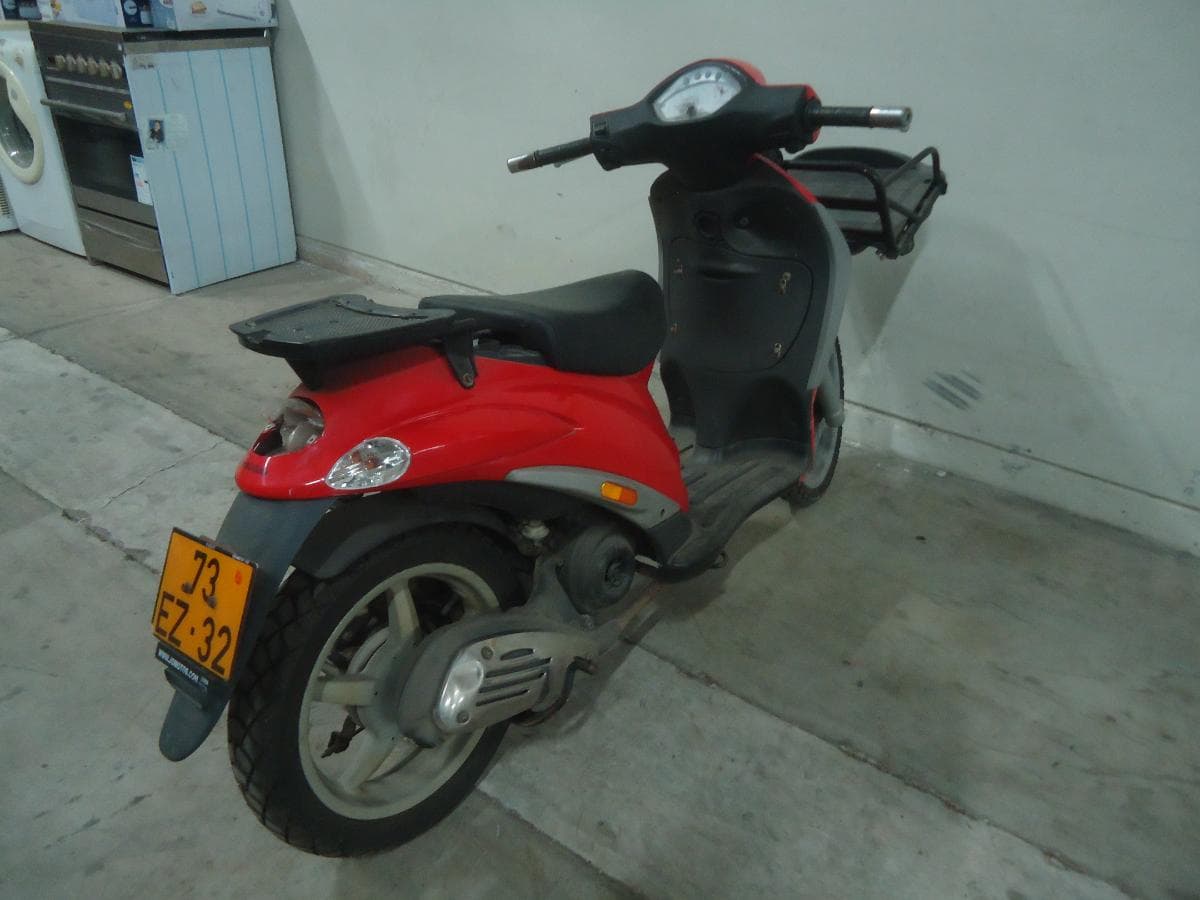 Motocicleta Piaggio — imagen 6