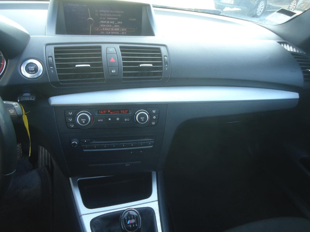 BMW 118 D — imagem 11