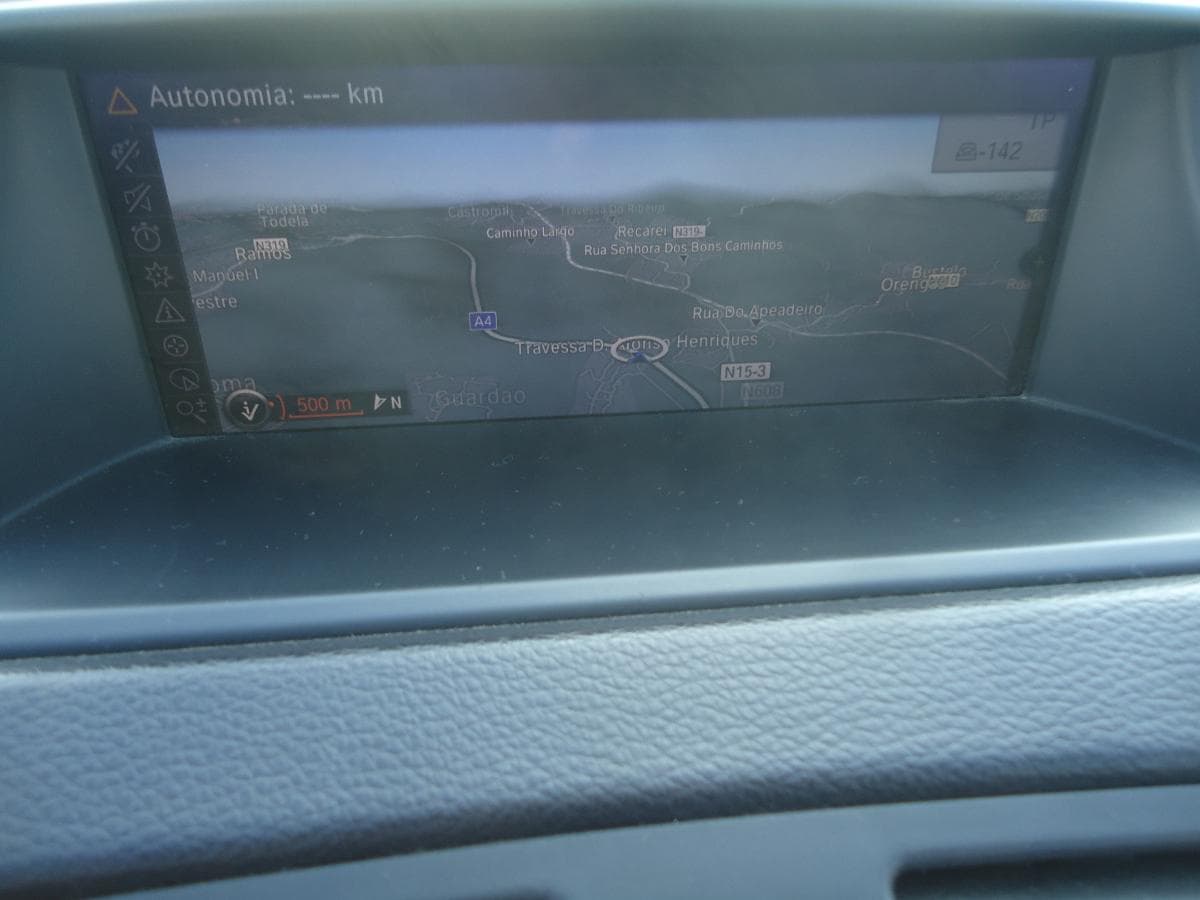 BMW 118 D — imagem 18