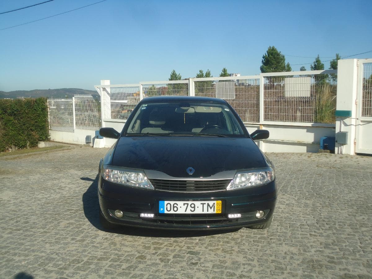 Renault Laguna 1.9 DCI — imagen 2