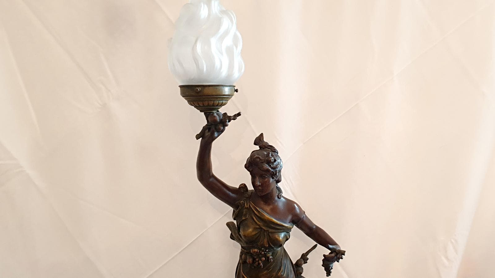 Candeeiro Estatueta — imagem 2