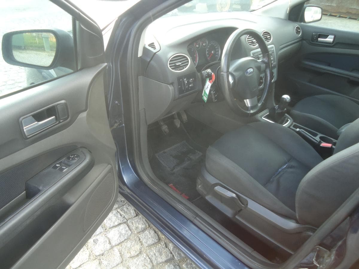 Ford Focus 1.6 TDCI — imagem 7
