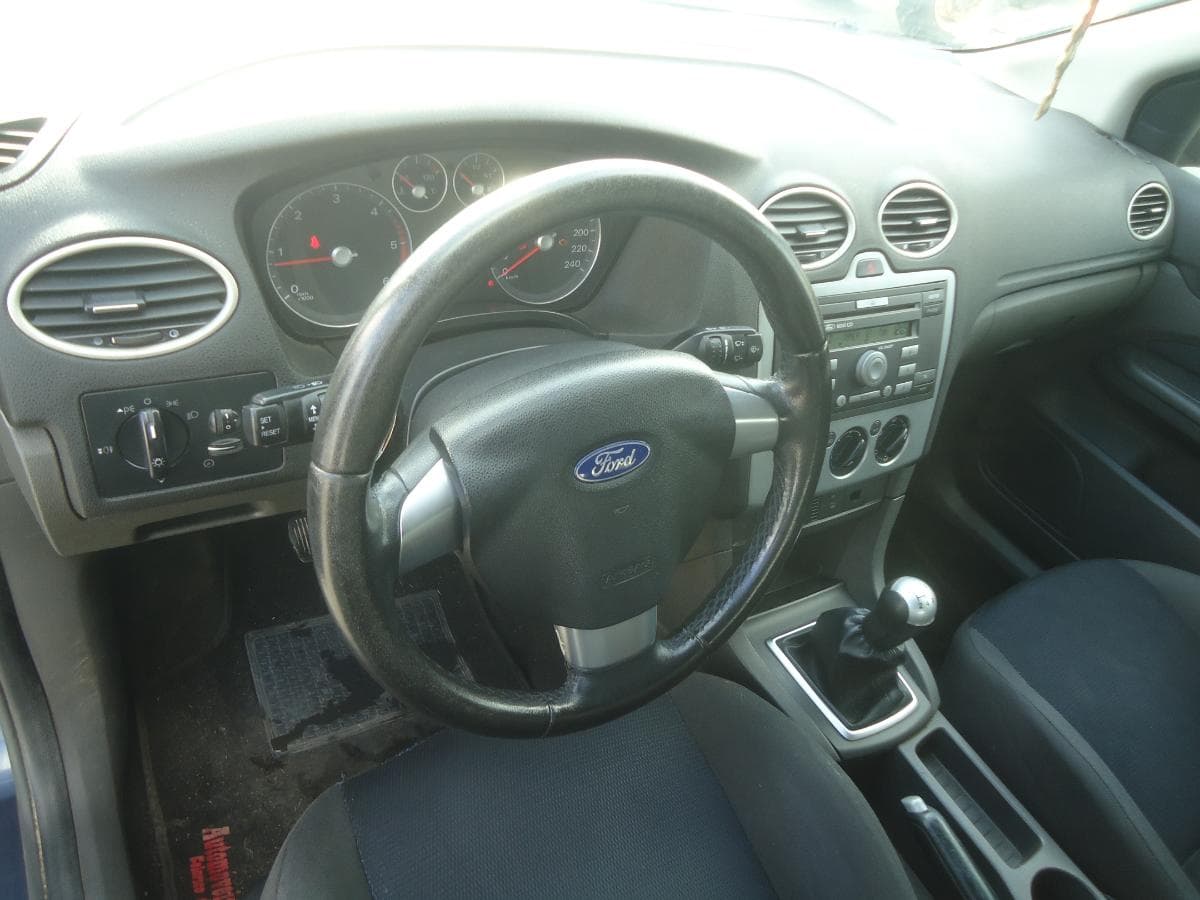 Ford Focus 1.6 TDCI — imagem 10