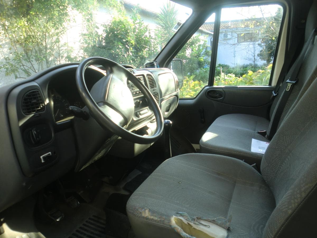 Ford Transit — imagen 4