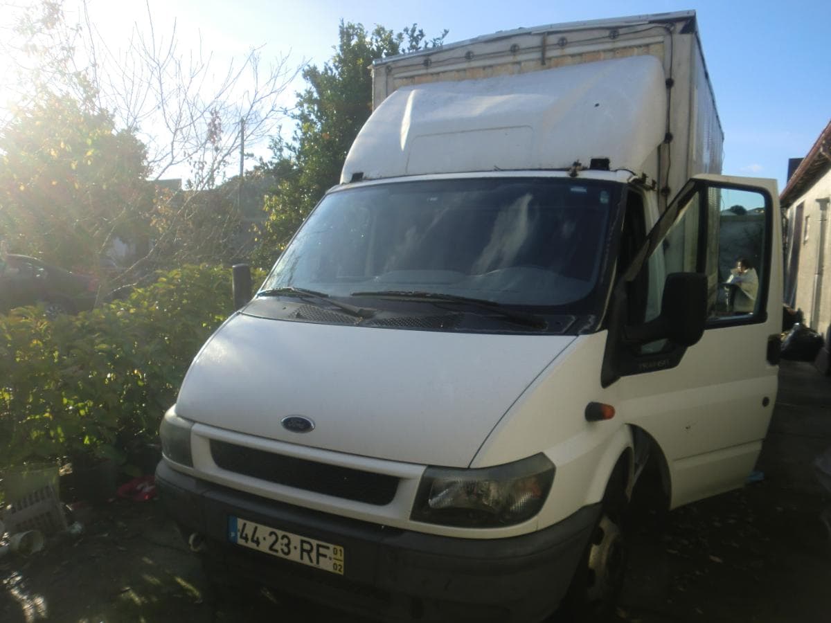 Ford Transit — imagen 1