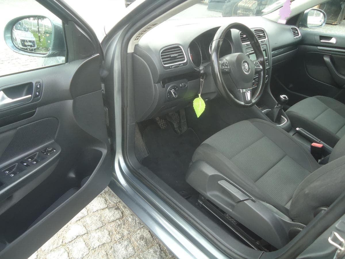 Volkswagen Golf Variant 1.6 TDI — imagem 7