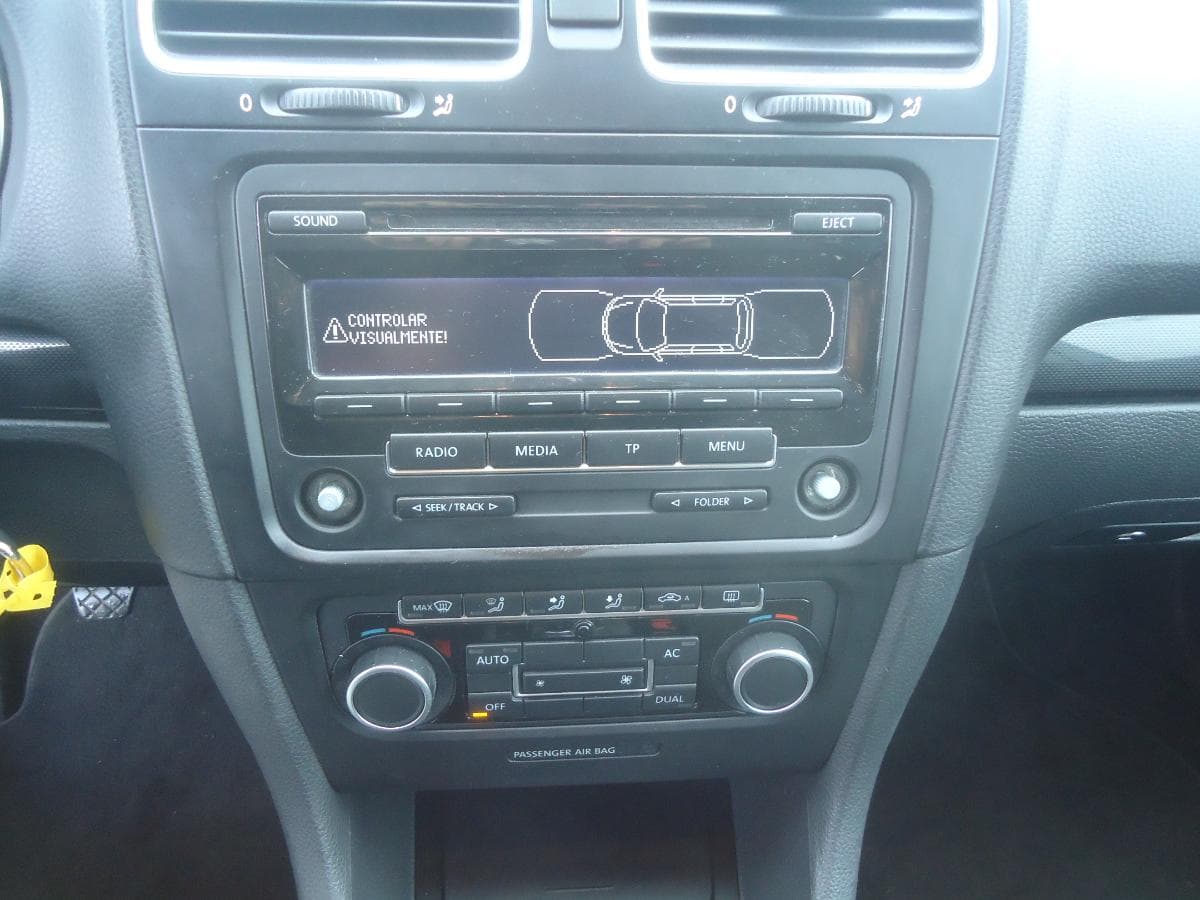 Volkswagen Golf Variant 1.6 TDI — imagem 13