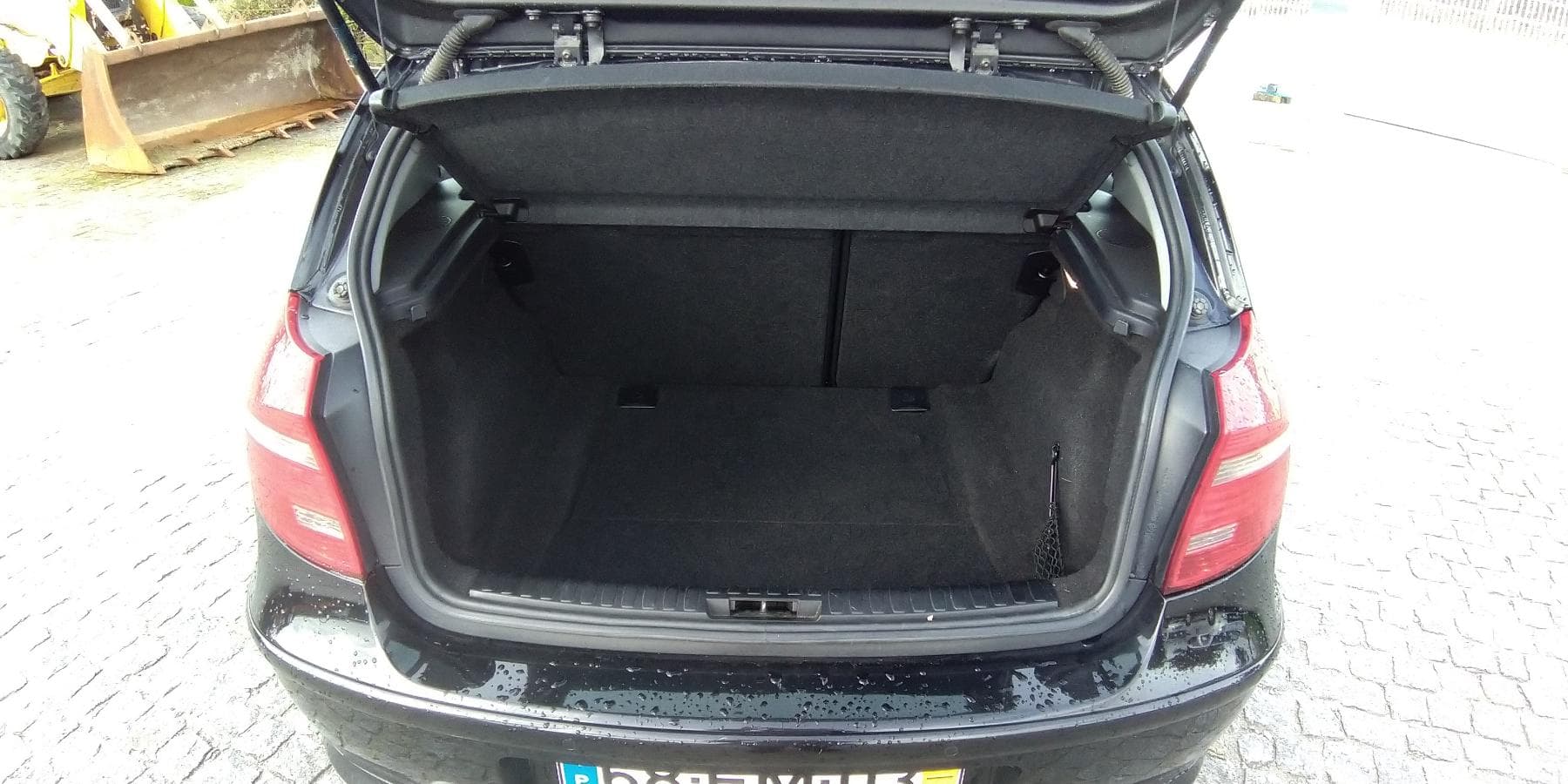 BMW 120 D · Ano 2008 — imagem 15