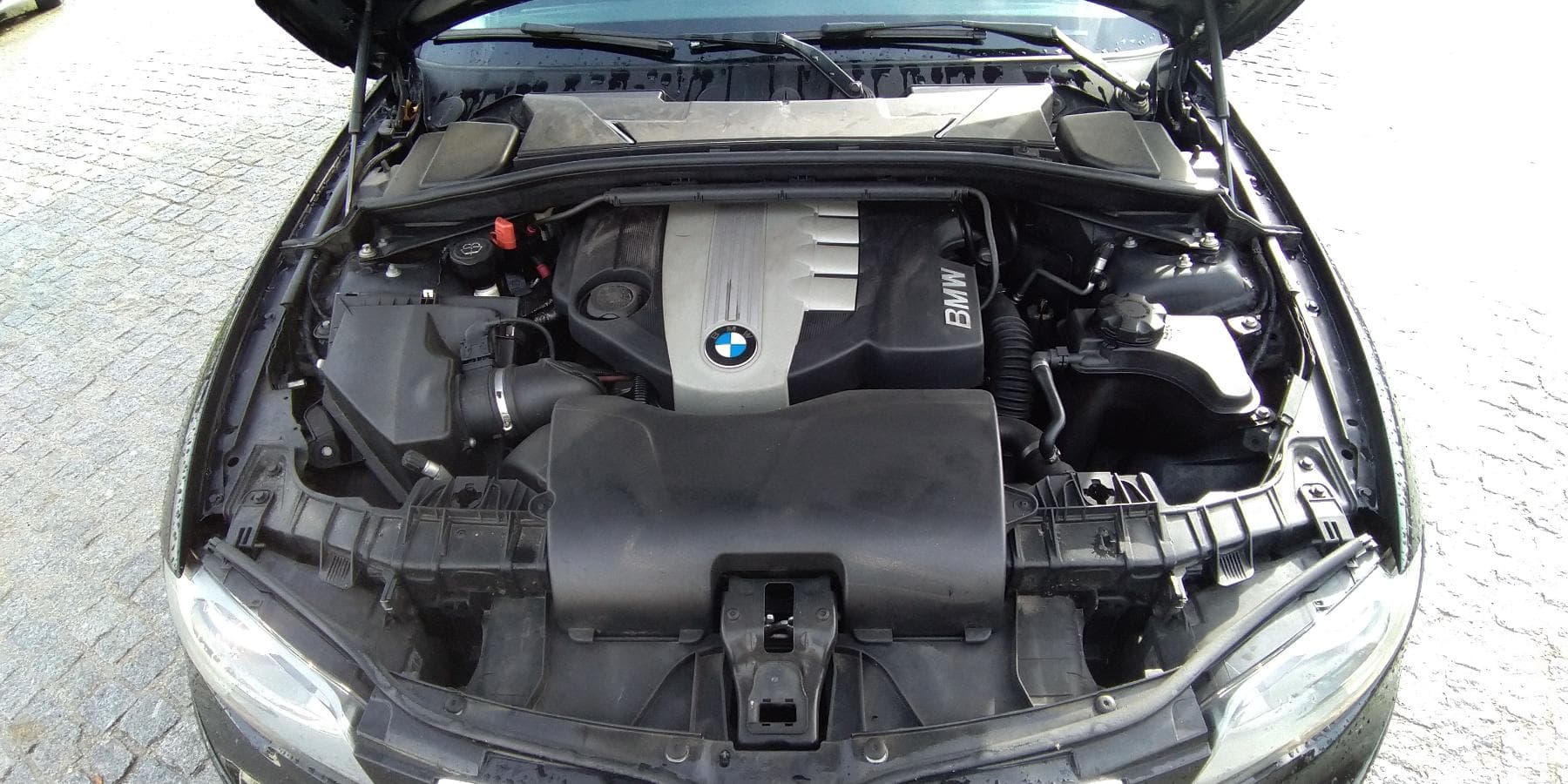 BMW 120 D · Ano 2008 — imagem 17