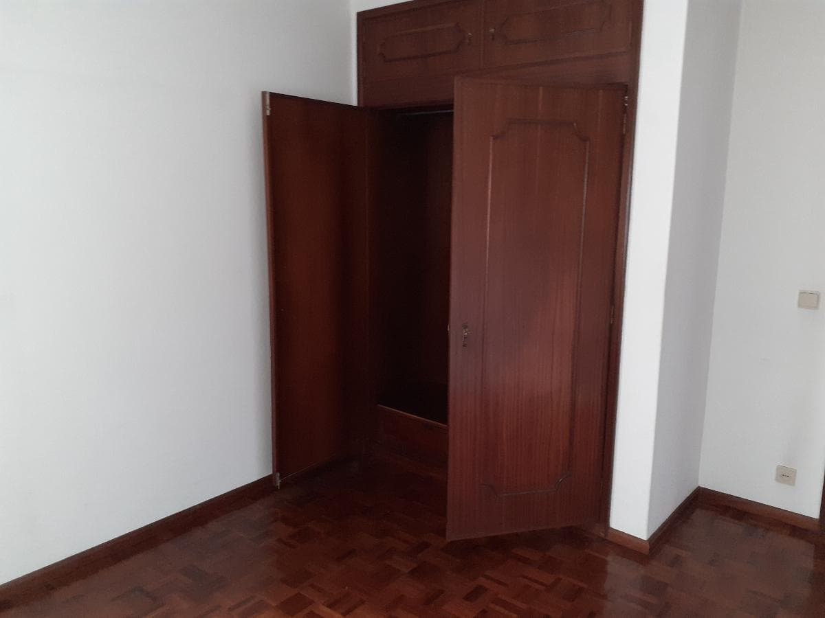 Moradia V4 · Vila Nova de Gaia — imagem 6