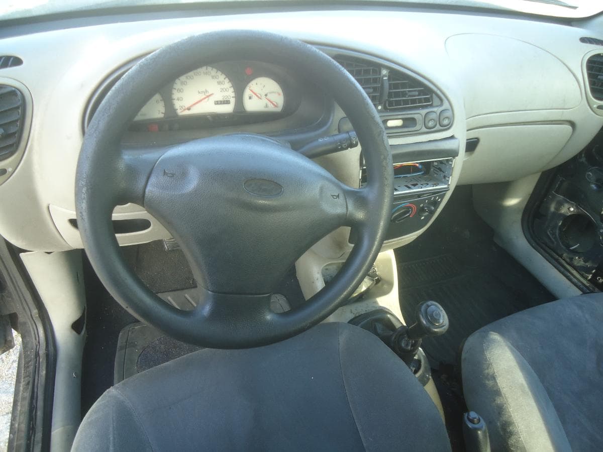 Ford Fiesta 1.2 — imagen 8