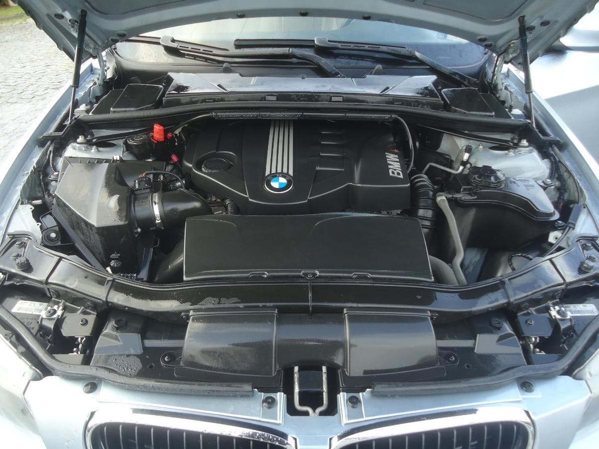 BMW 318 D — imagen 16