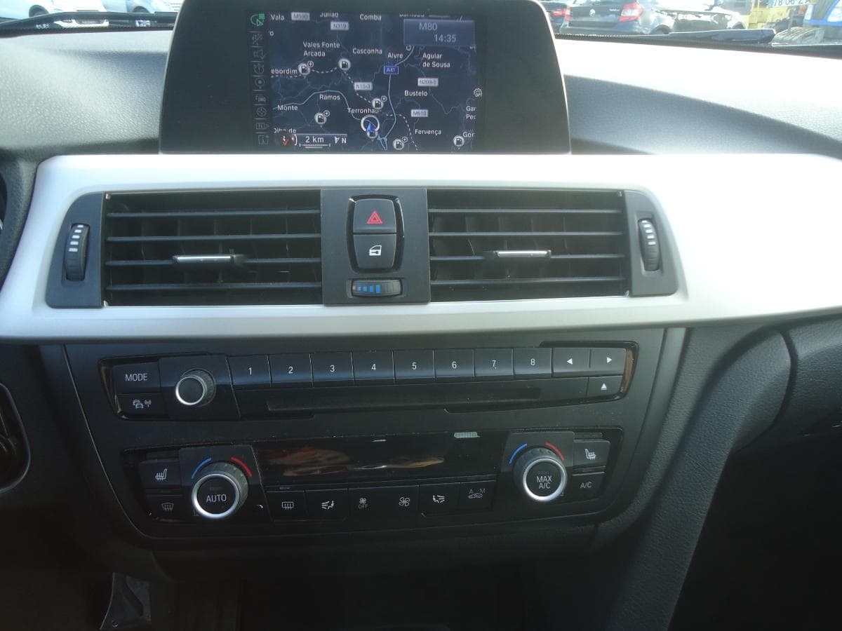 BMW 318 D Touring — imagen 11