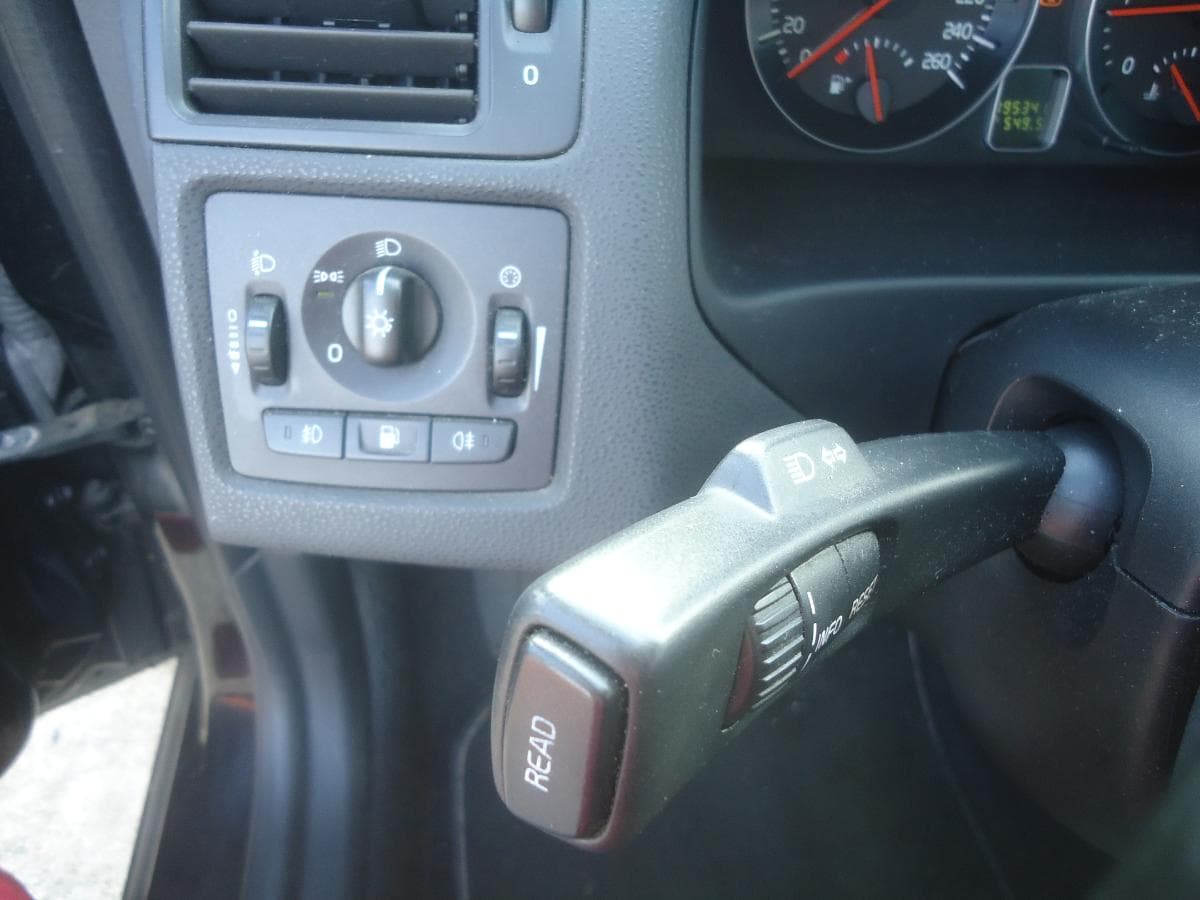 Volvo V50 — image 10