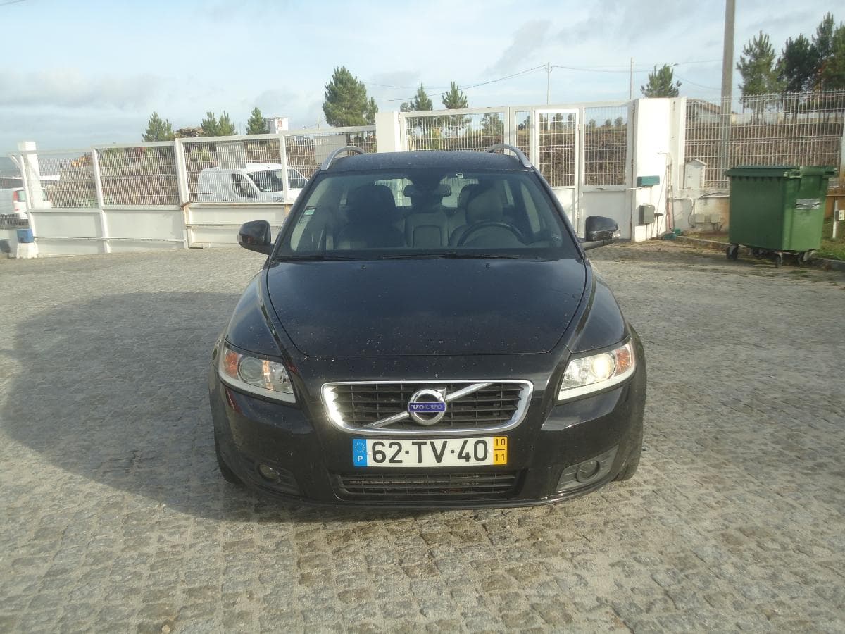 Volvo V50 — image 2