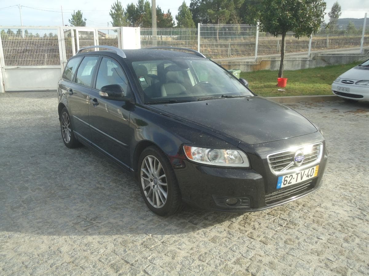 Volvo V50 — image 3