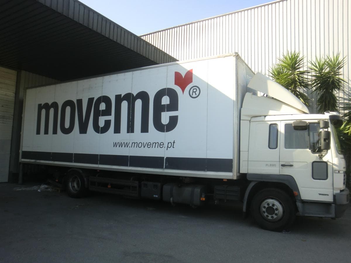 VOLVO FL 220