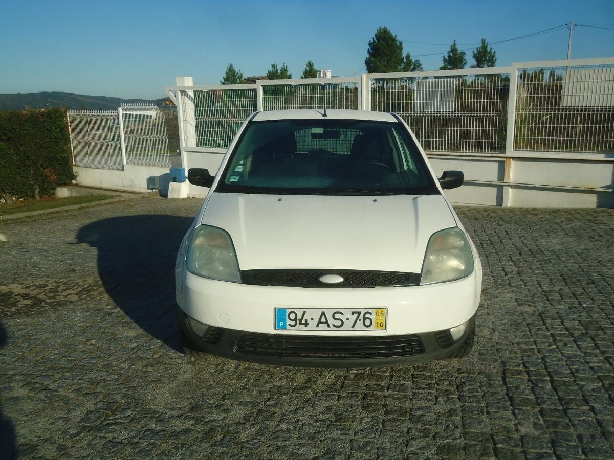 Ford Fiesta TDCI, 94-AS-76 · Paredes — imagem 2