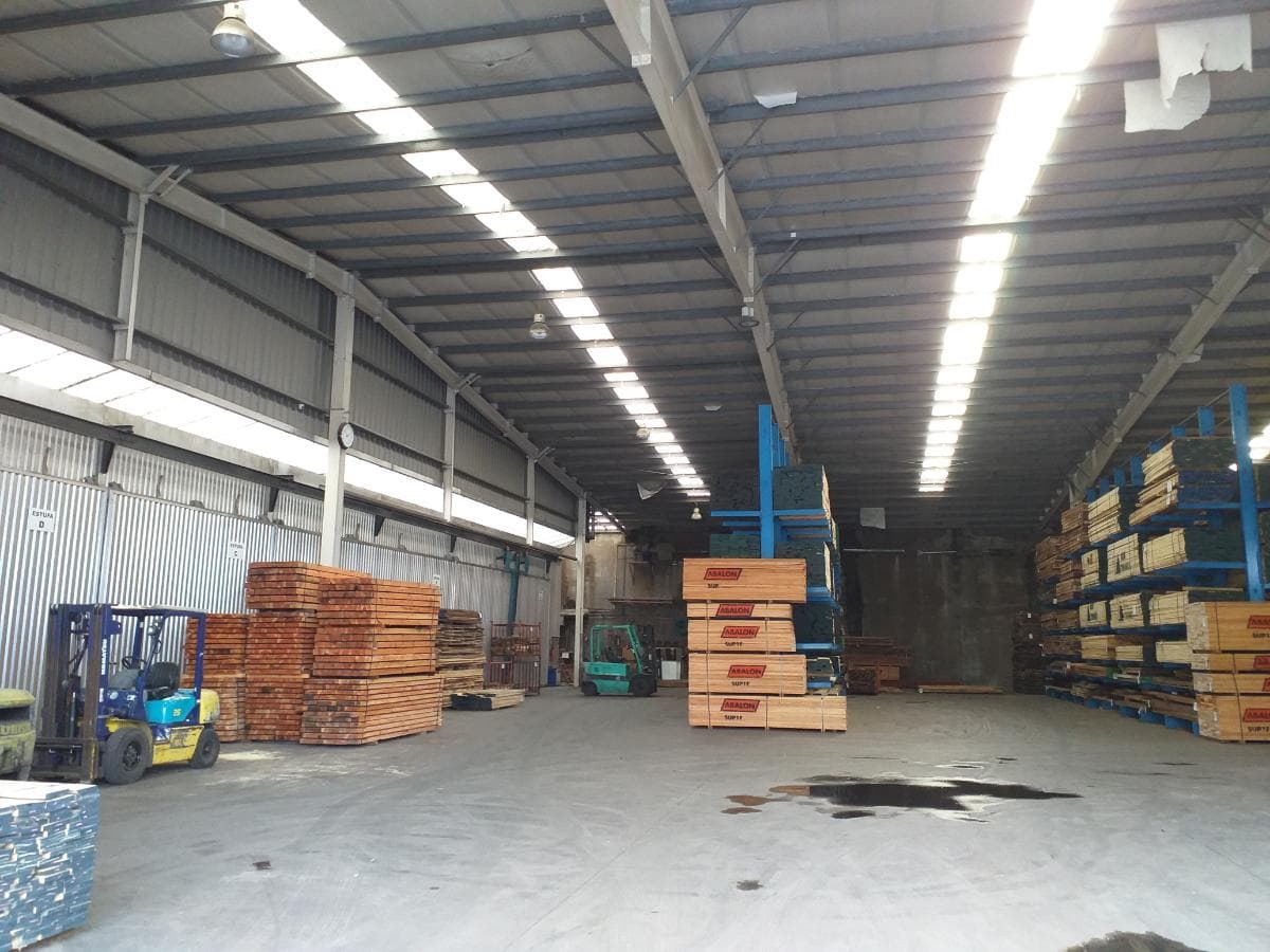 Armazém Industrial + Maquinaria + Eq. Escritório · Paredes — imagem 29