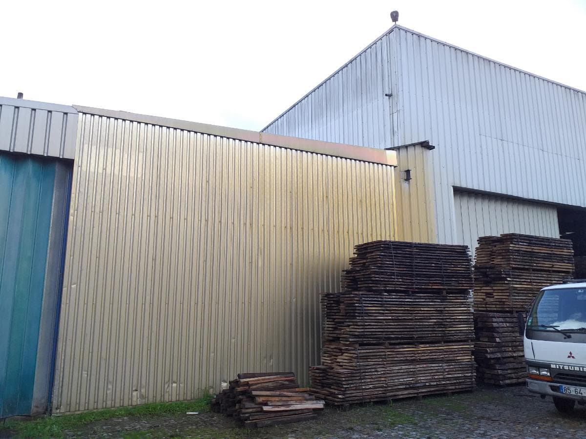 Armazém Industrial + Maquinaria + Eq. Escritório · Paredes — imagem 23
