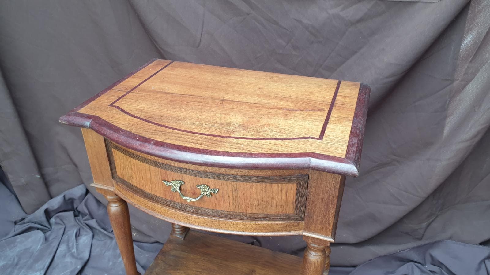 Mesa de apoio — imagem 3