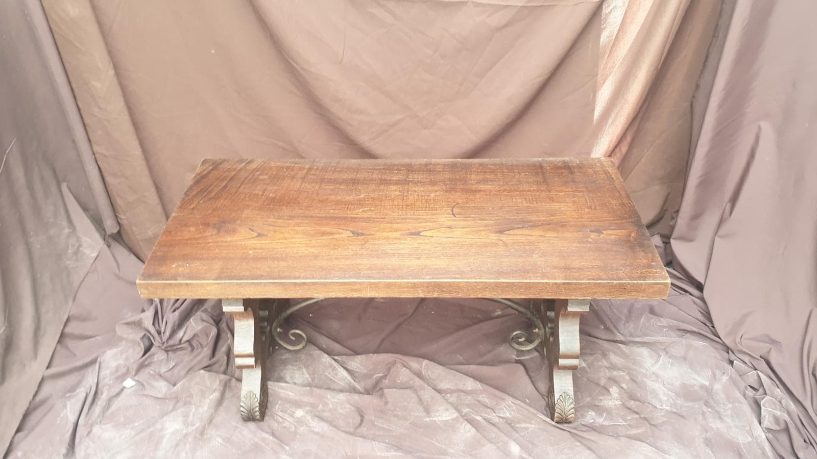 Mesa de apoio — imagem 1
