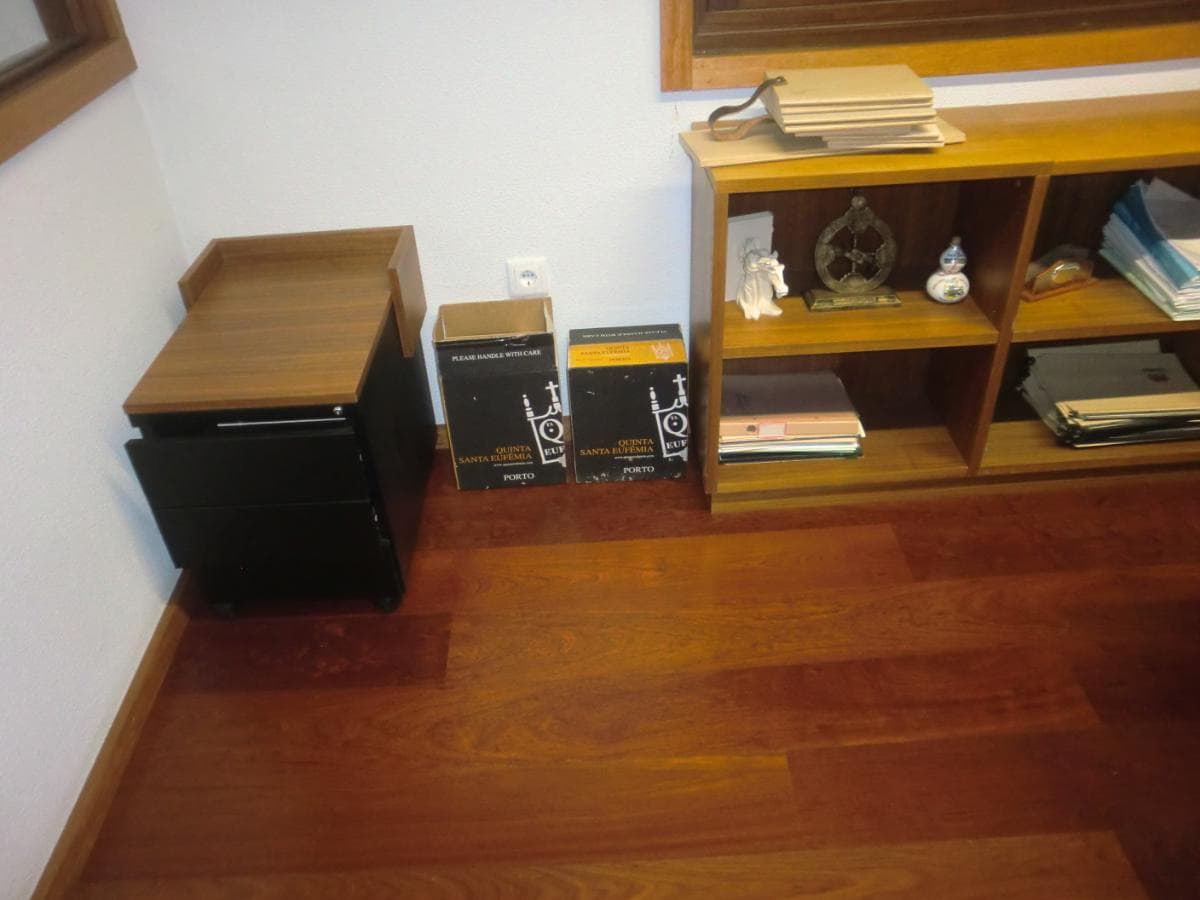 Equipamentos · Maquinaria · Equipamento Escritório · Material Informático · Equipamento Hotelaria — imagem 36