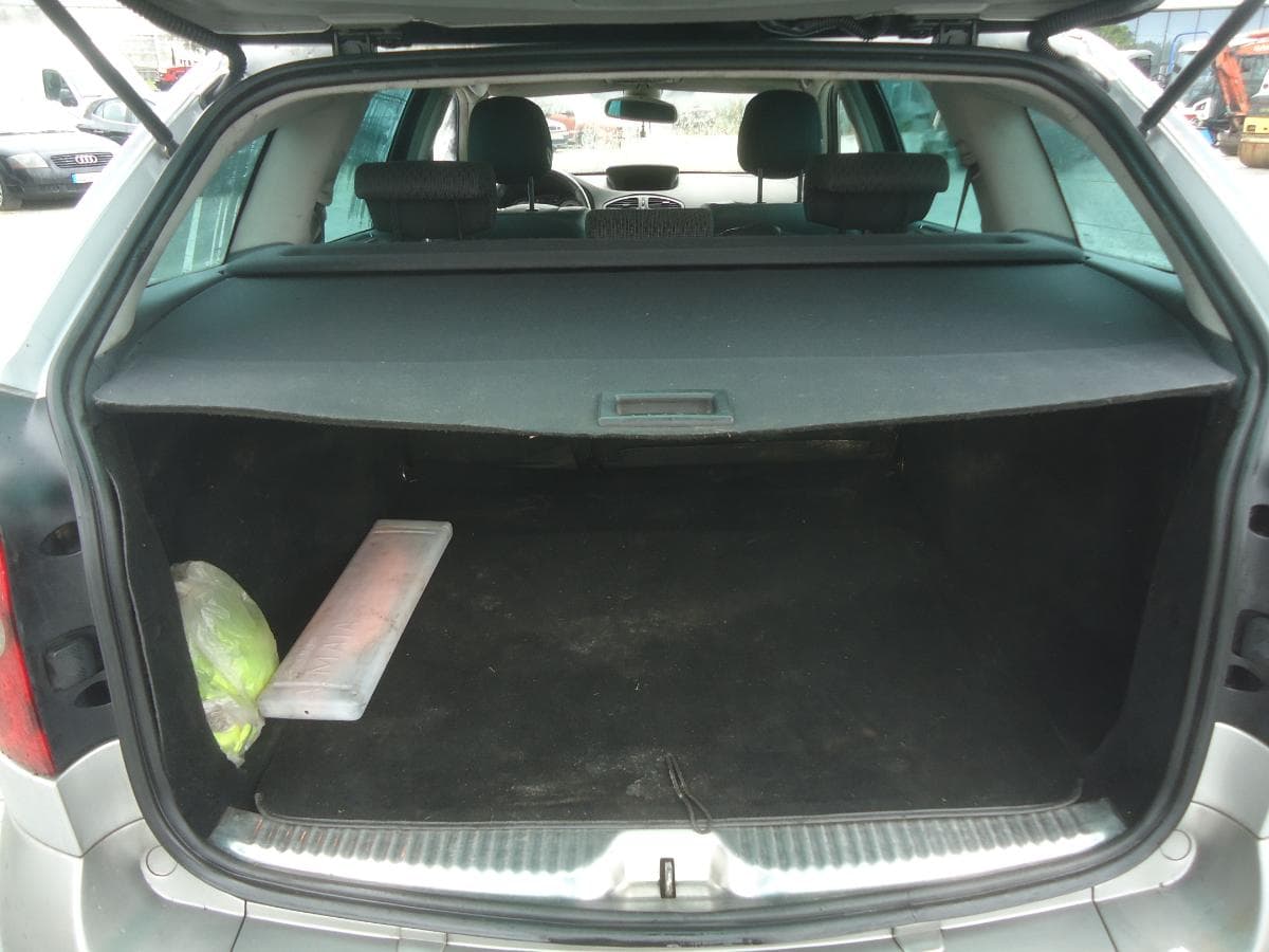 Renault Laguna 1.9 DCI — image 17