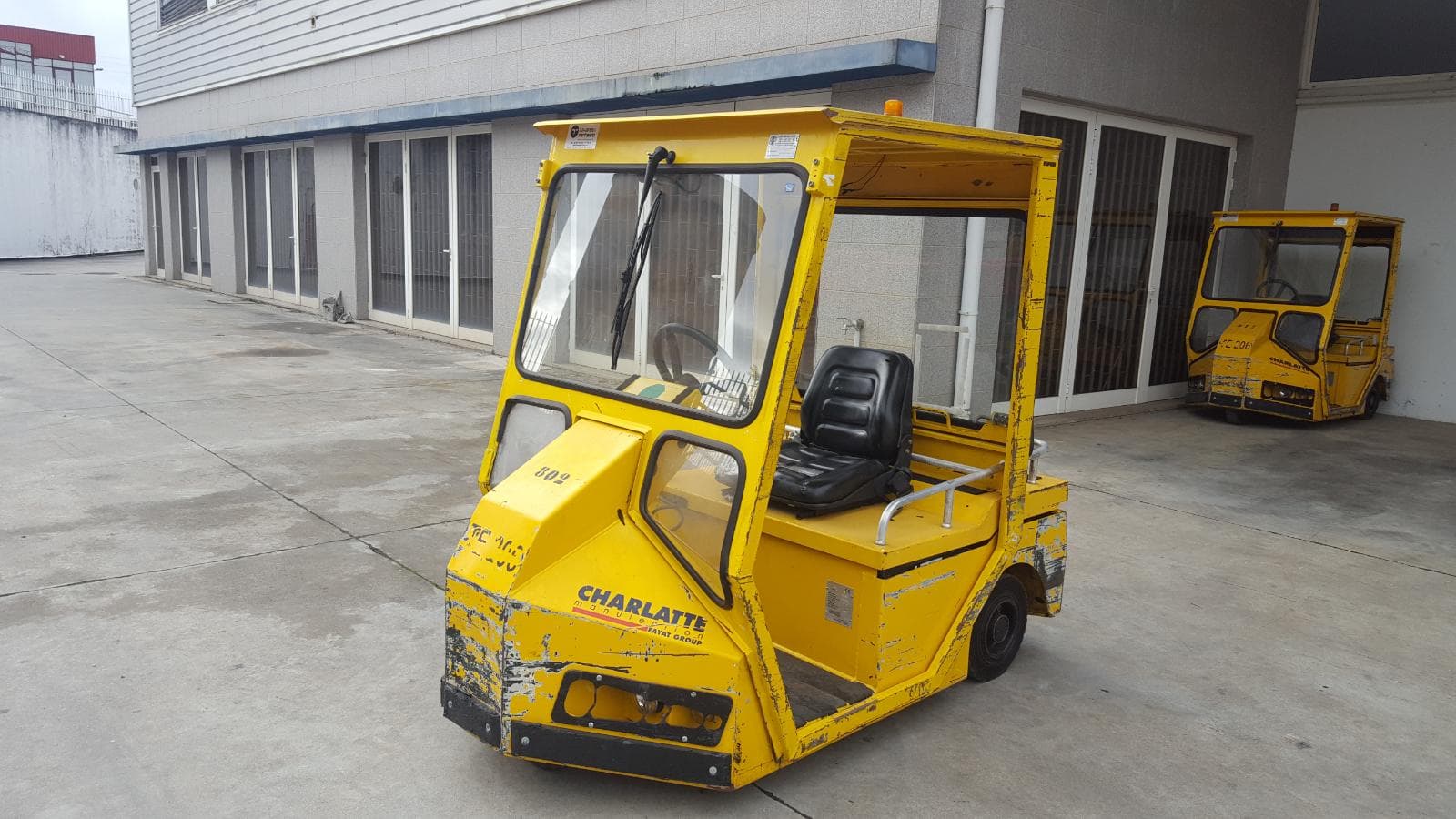 Rebocador eléctrico — image 1