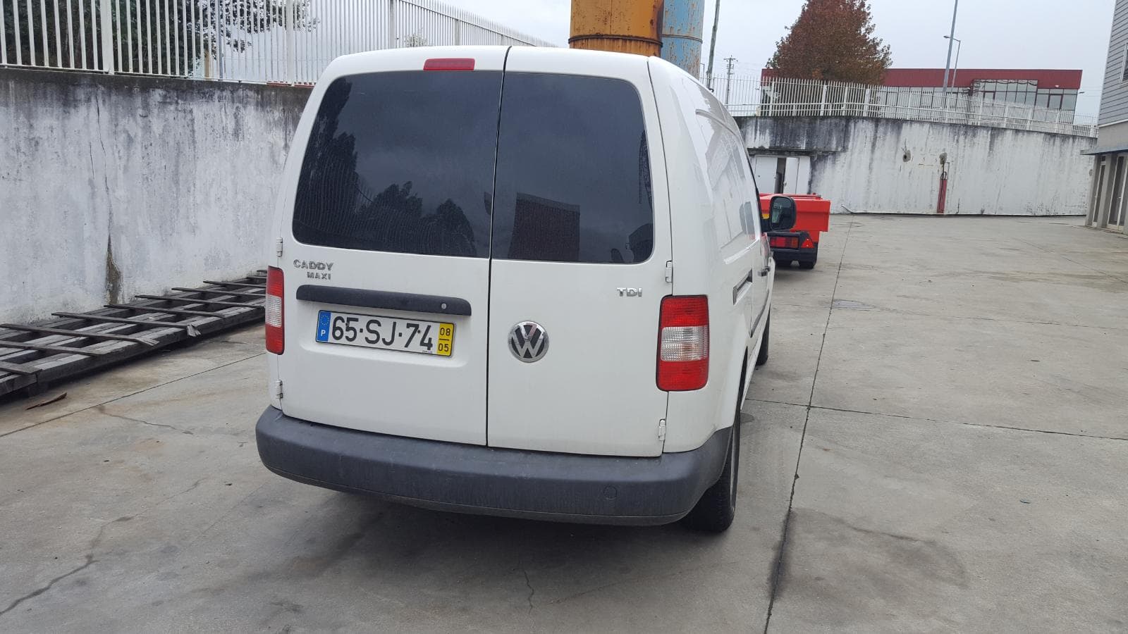VOLKSWAGEN CADY MAXI TDI — imagen 4
