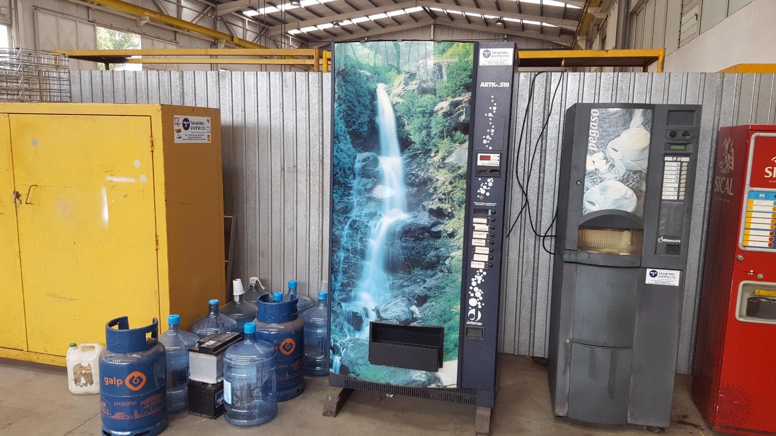 Máquinas água e café — imagen 5
