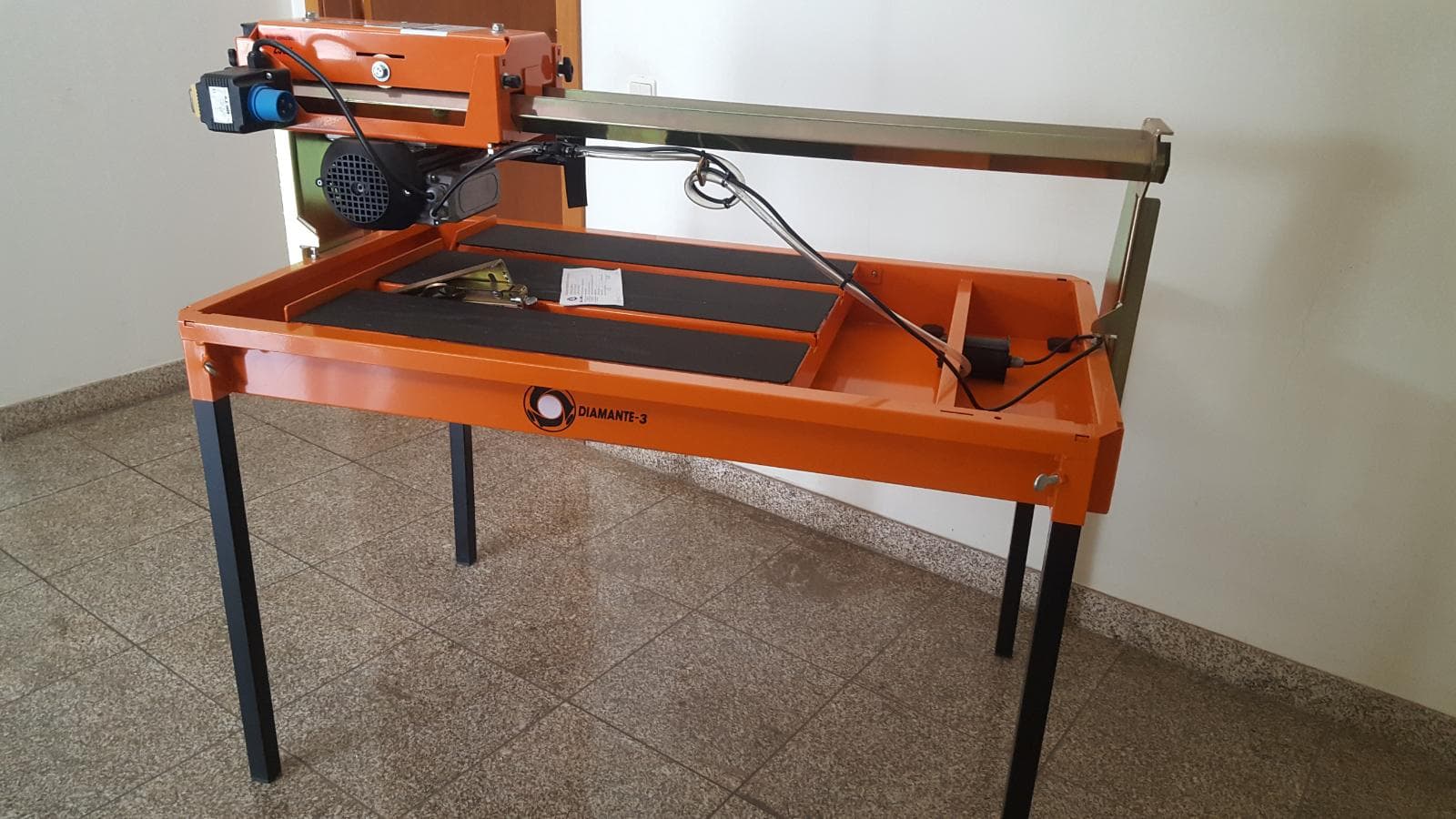 Mesa de corte — imagem 1