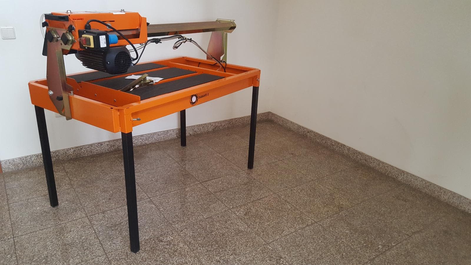 Mesa de corte — imagem 3