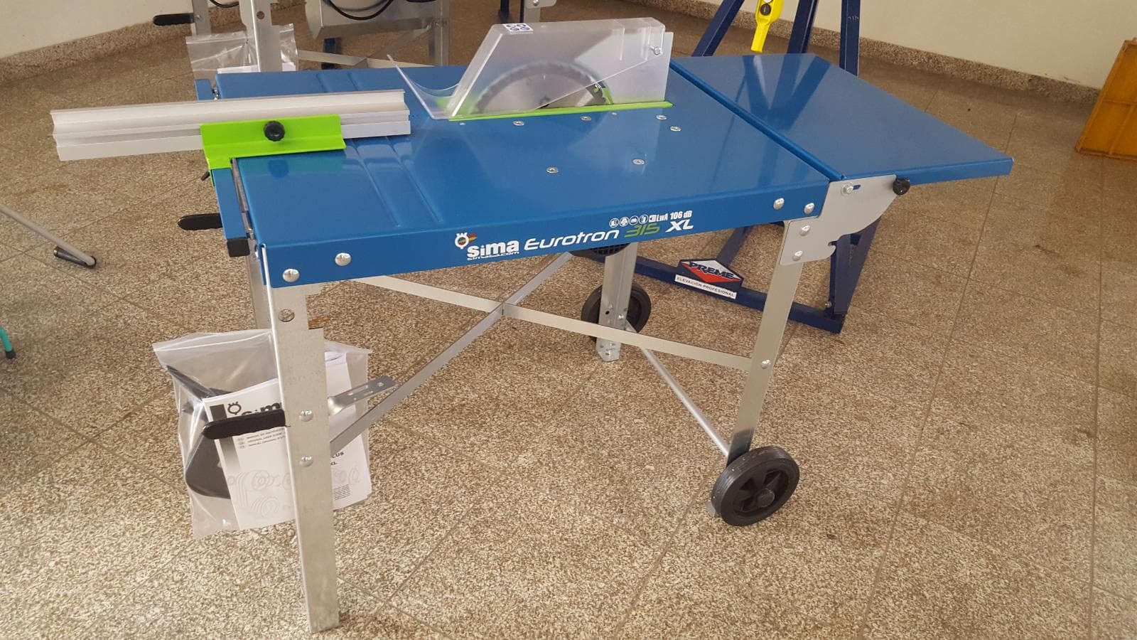 Mesa de corte — imagen 1