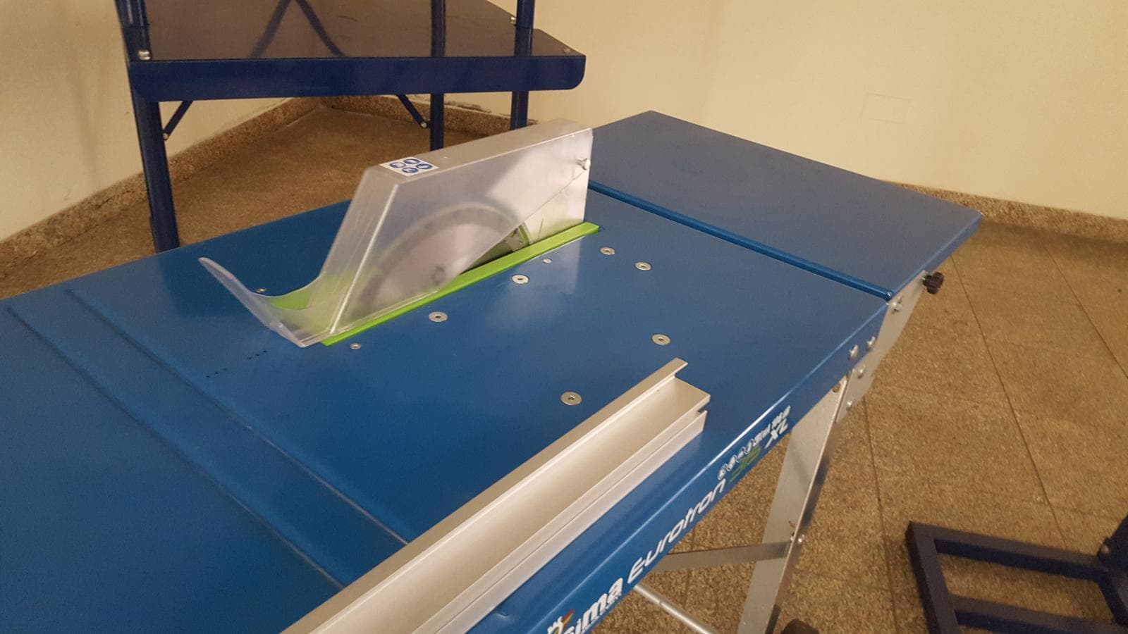 Mesa de corte — image 4