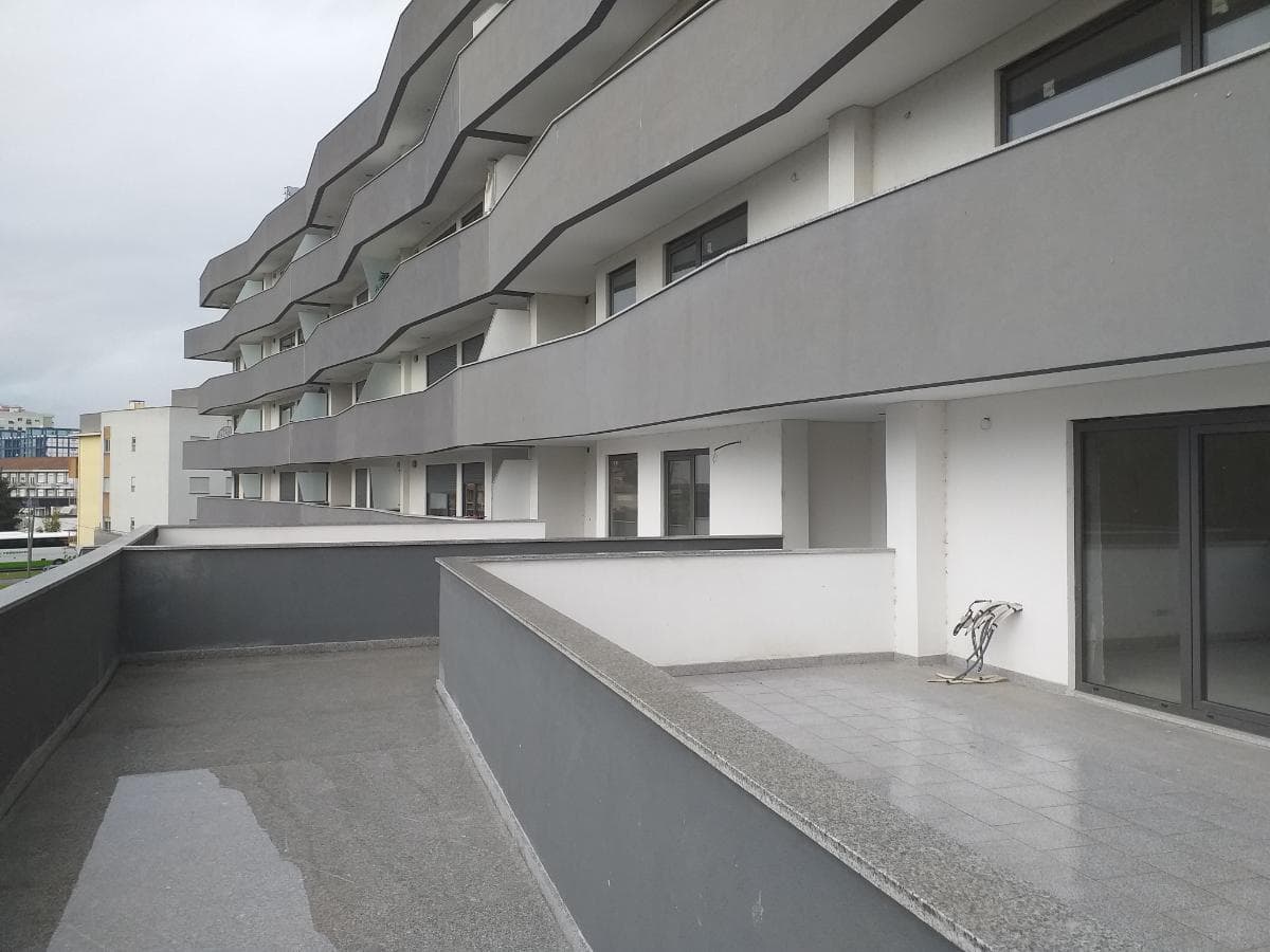 Apartamento T3 + Garagem · Chaves — imagen 12