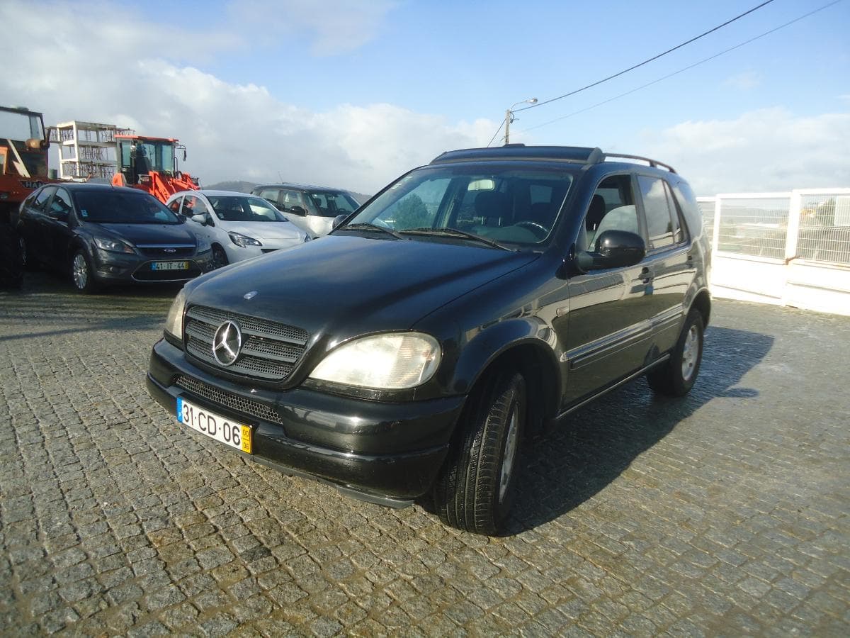 Mercedes-Benz ML 270 CDI — imagen 1