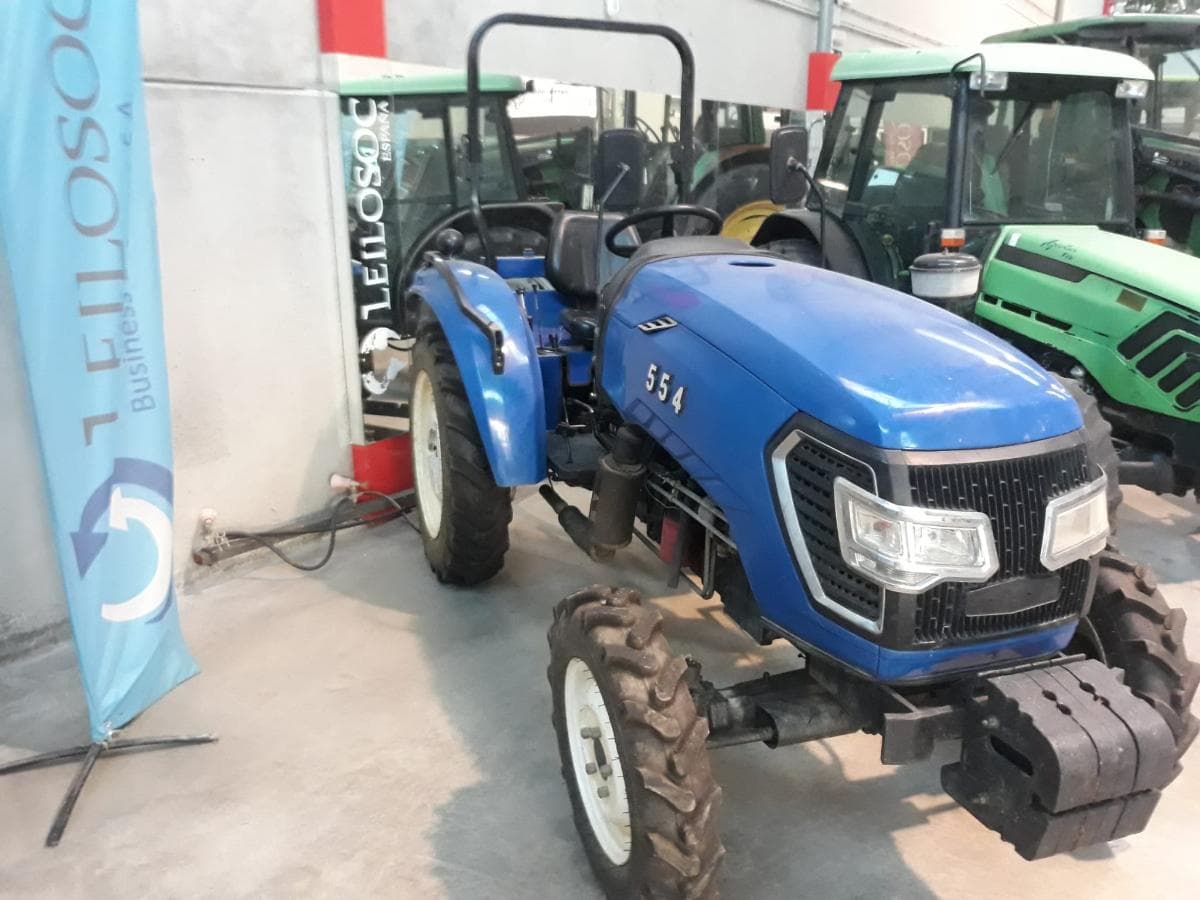 Tractor Wheeled — imagem 1