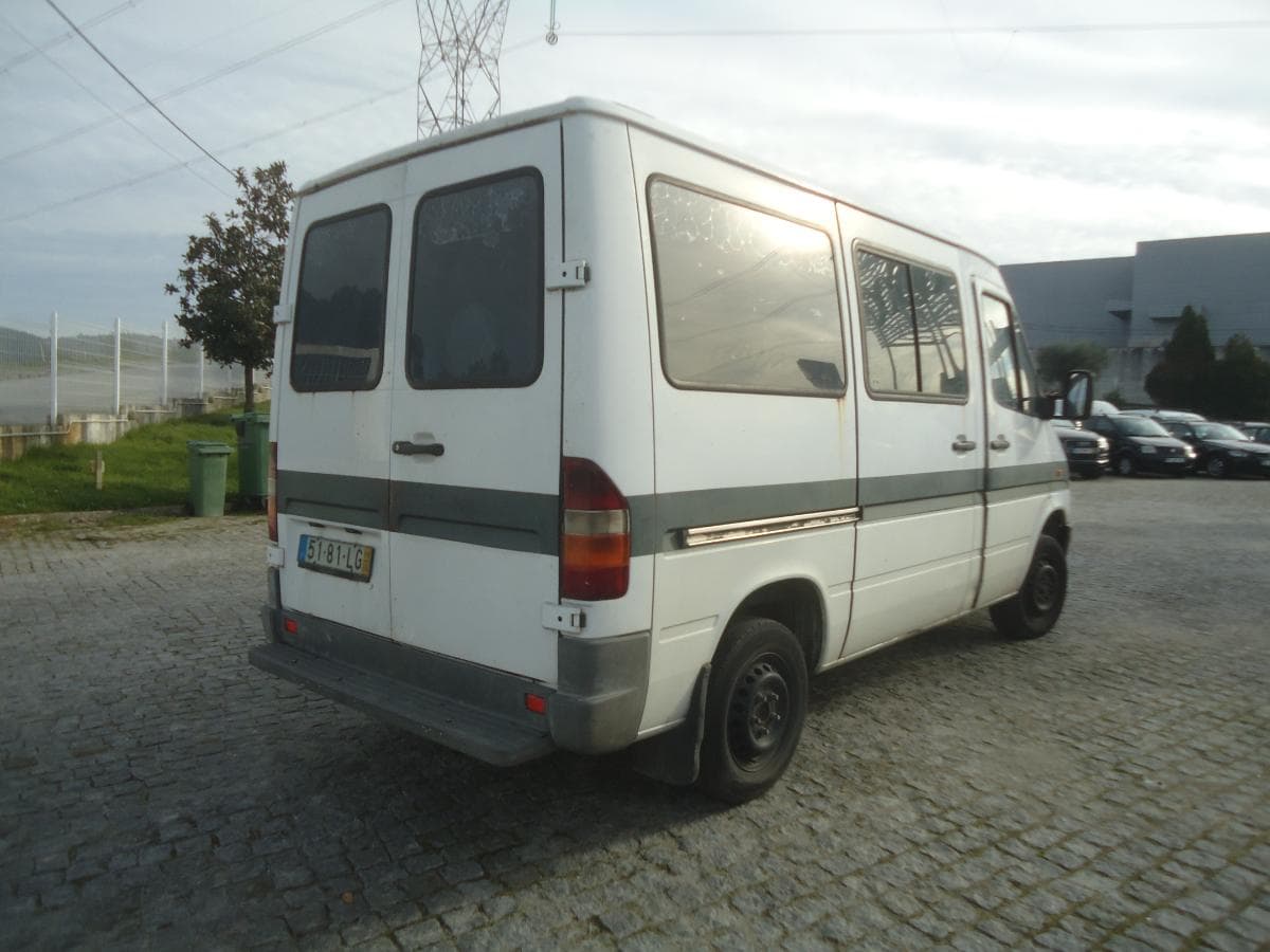 Mercedes-Benz Sprinter 208D · Ano 1998 — imagem 4