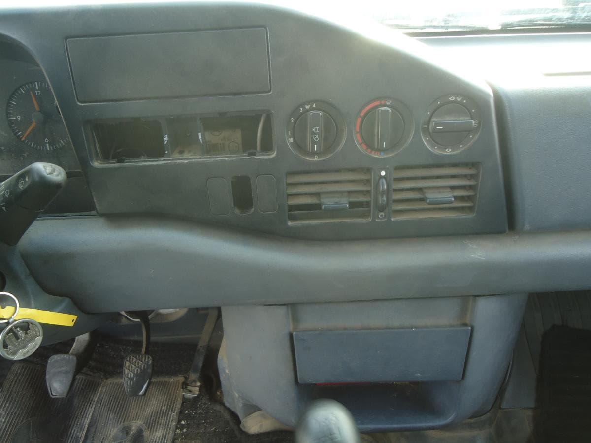 Mercedes-Benz Sprinter 208D · Ano 1998 — imagem 12