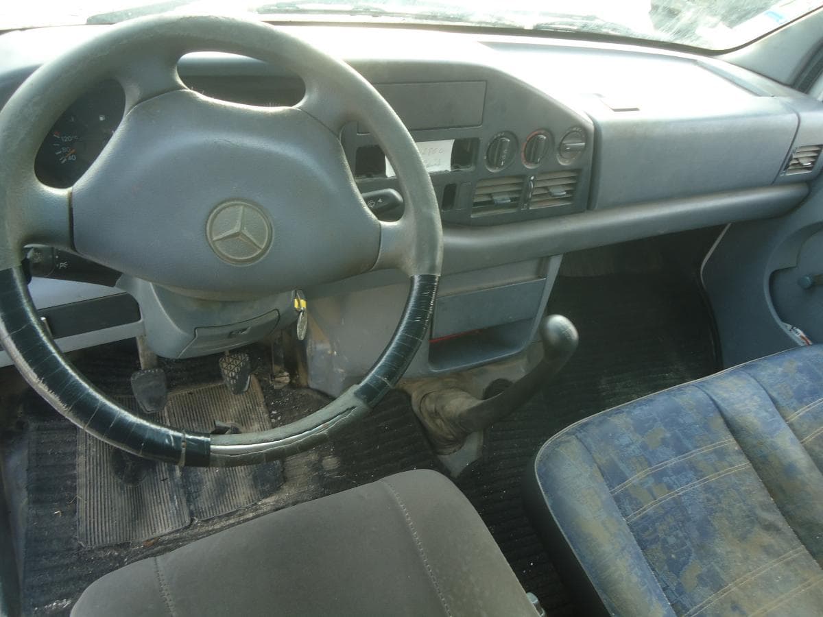 Mercedes-Benz Sprinter 208D · Ano 1998 — imagem 10
